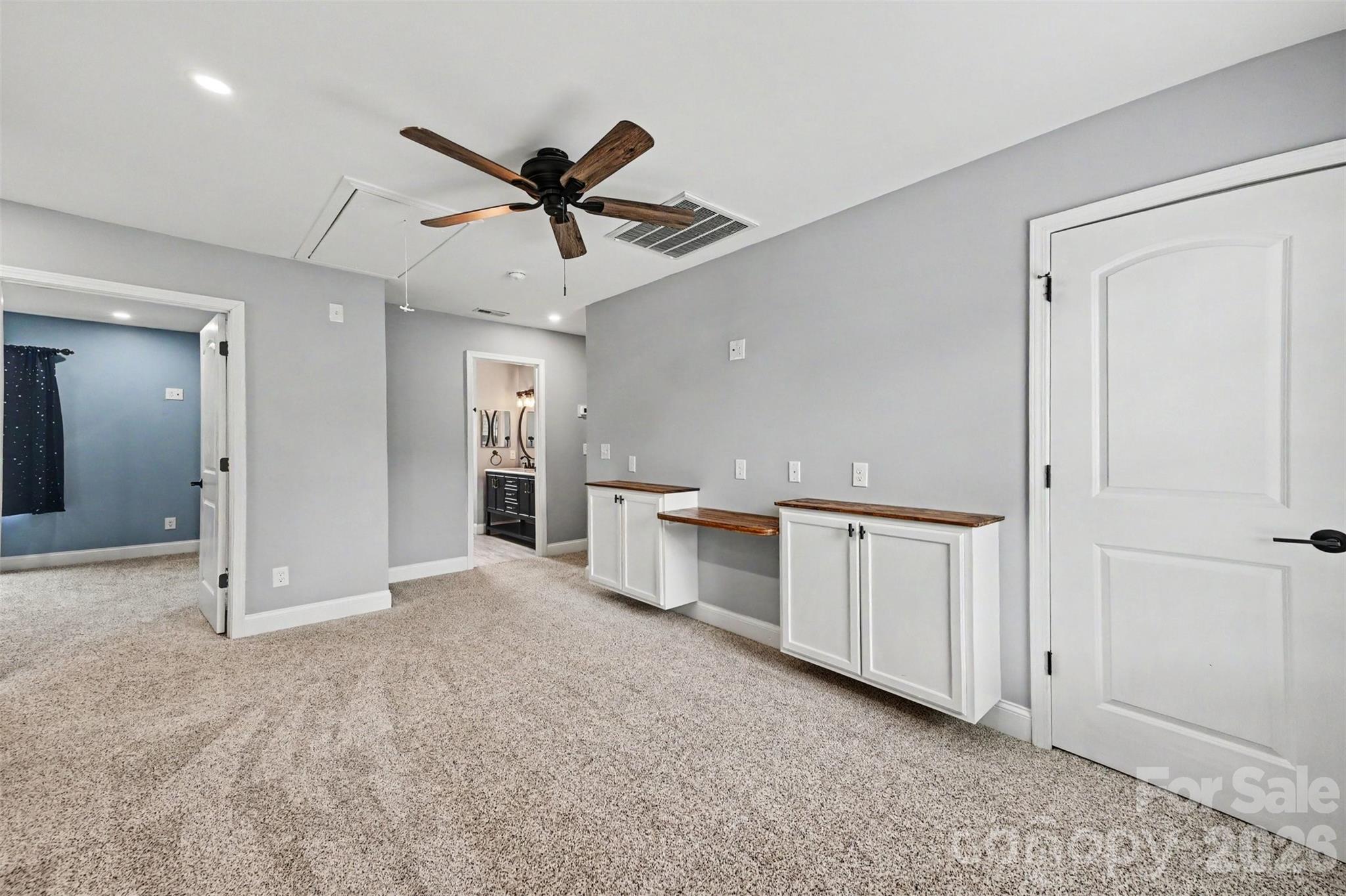 1001 Noles Drive Property Photo 20