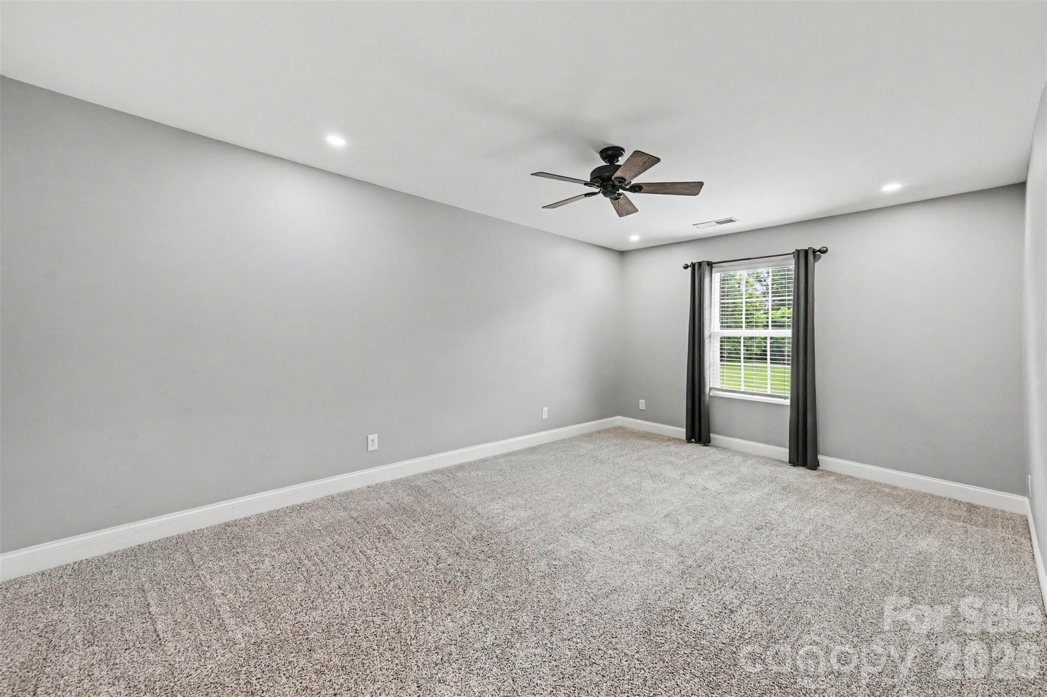 1001 Noles Drive Property Photo 23