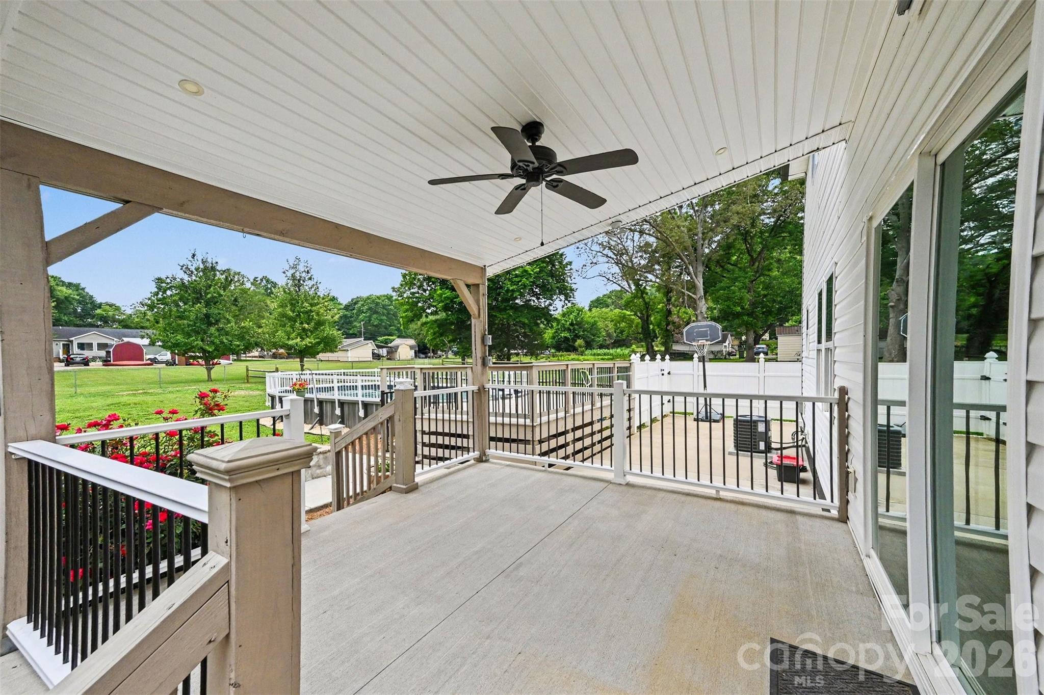 1001 Noles Drive Property Photo 32