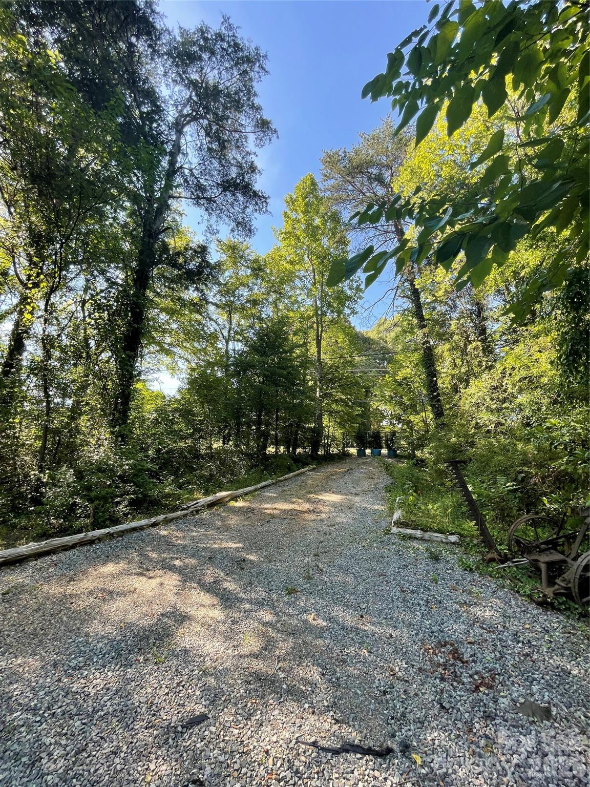 2507 Long Ferry Road Property Photo 4