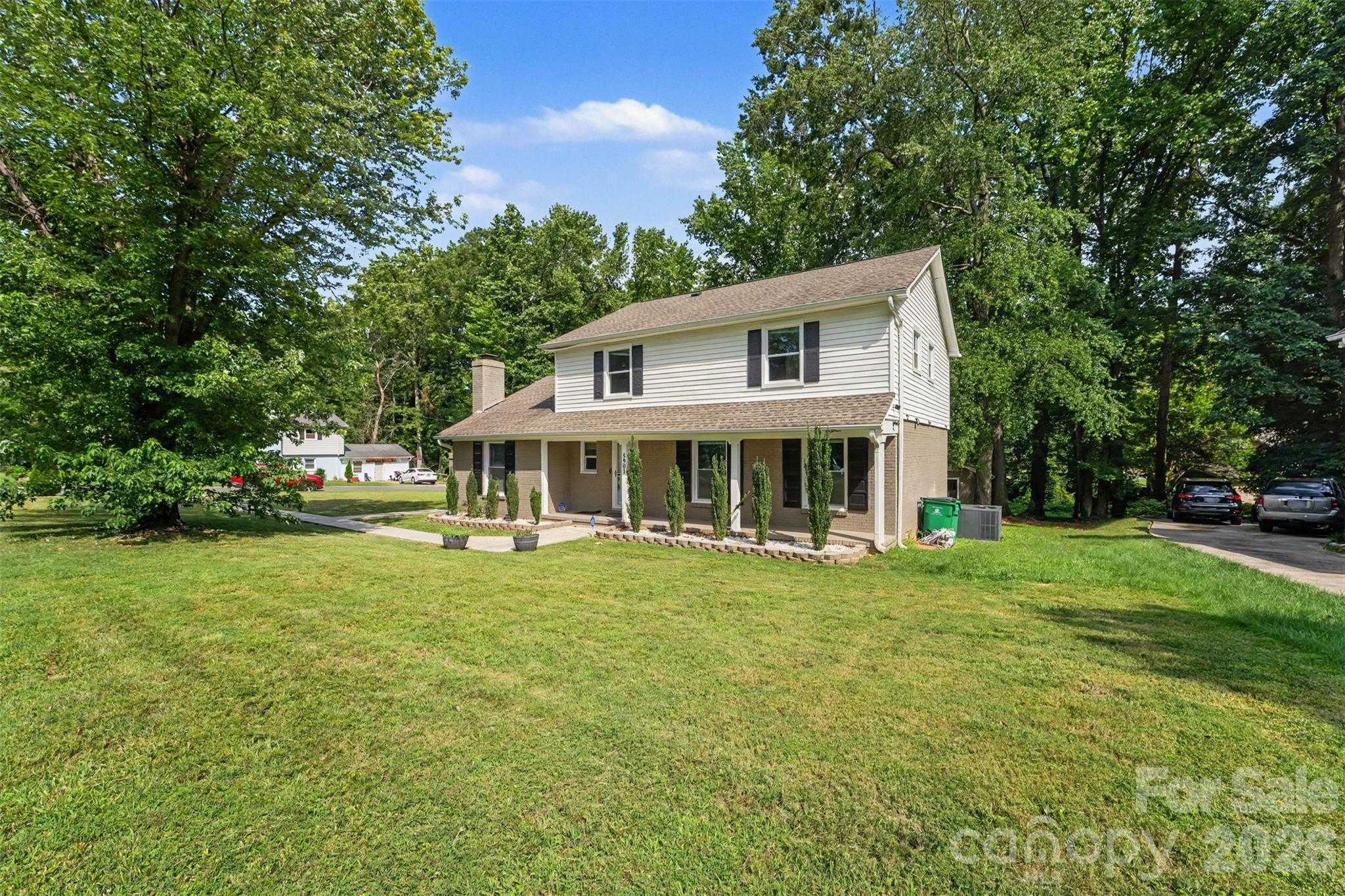 5901 Idlebrook Drive Property Photo 14