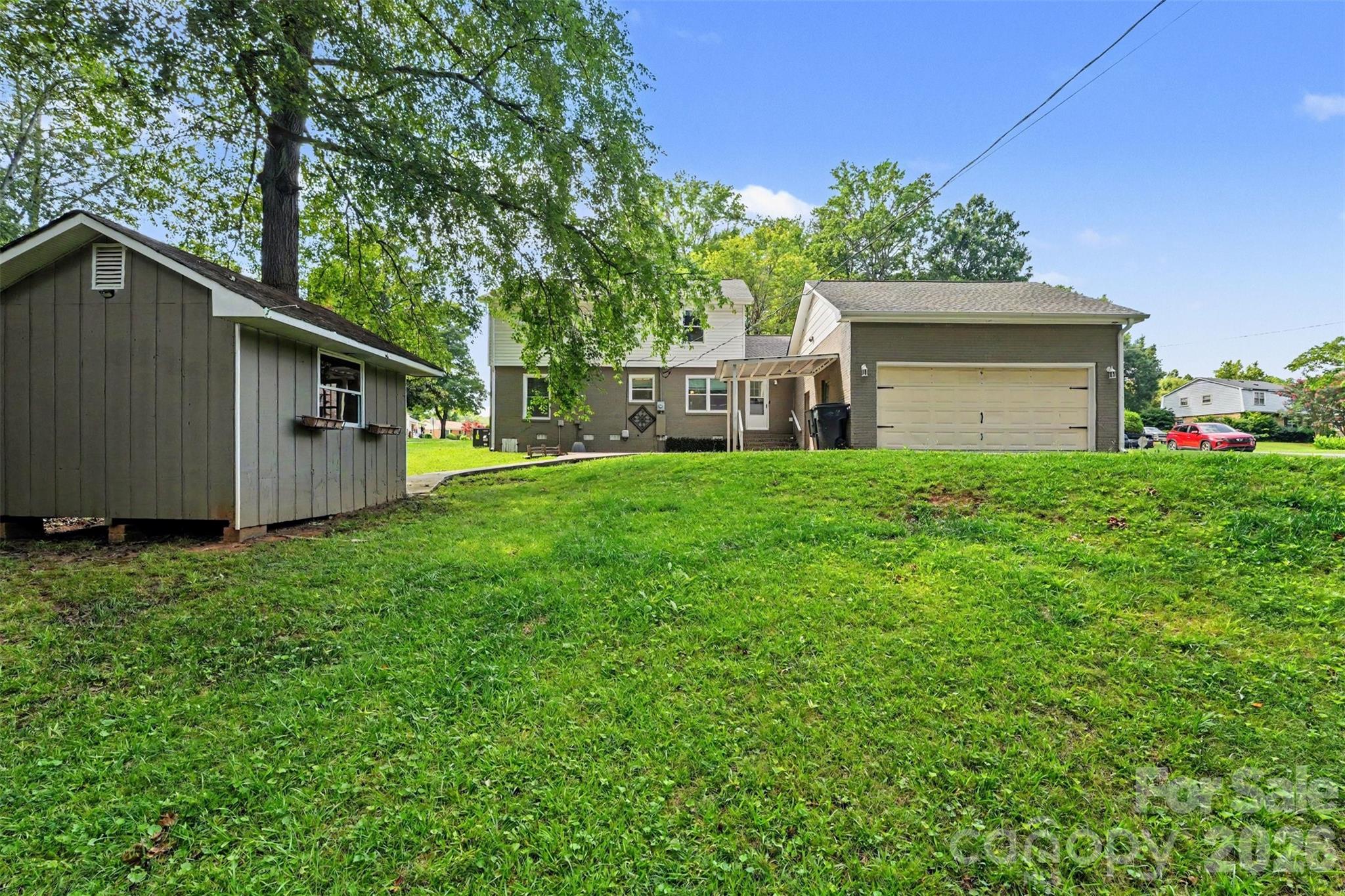 5901 Idlebrook Drive Property Photo 15