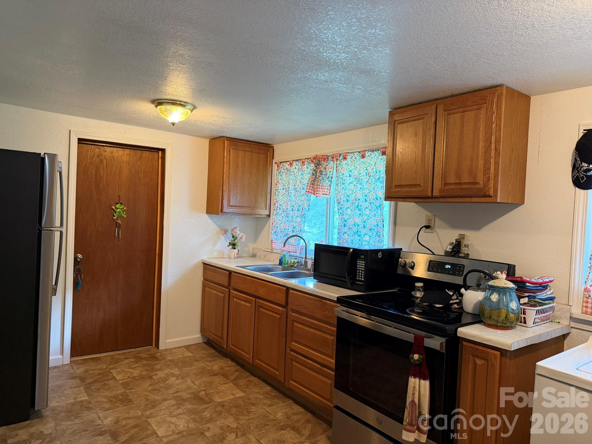 304 Main Avenue Property Photo 7