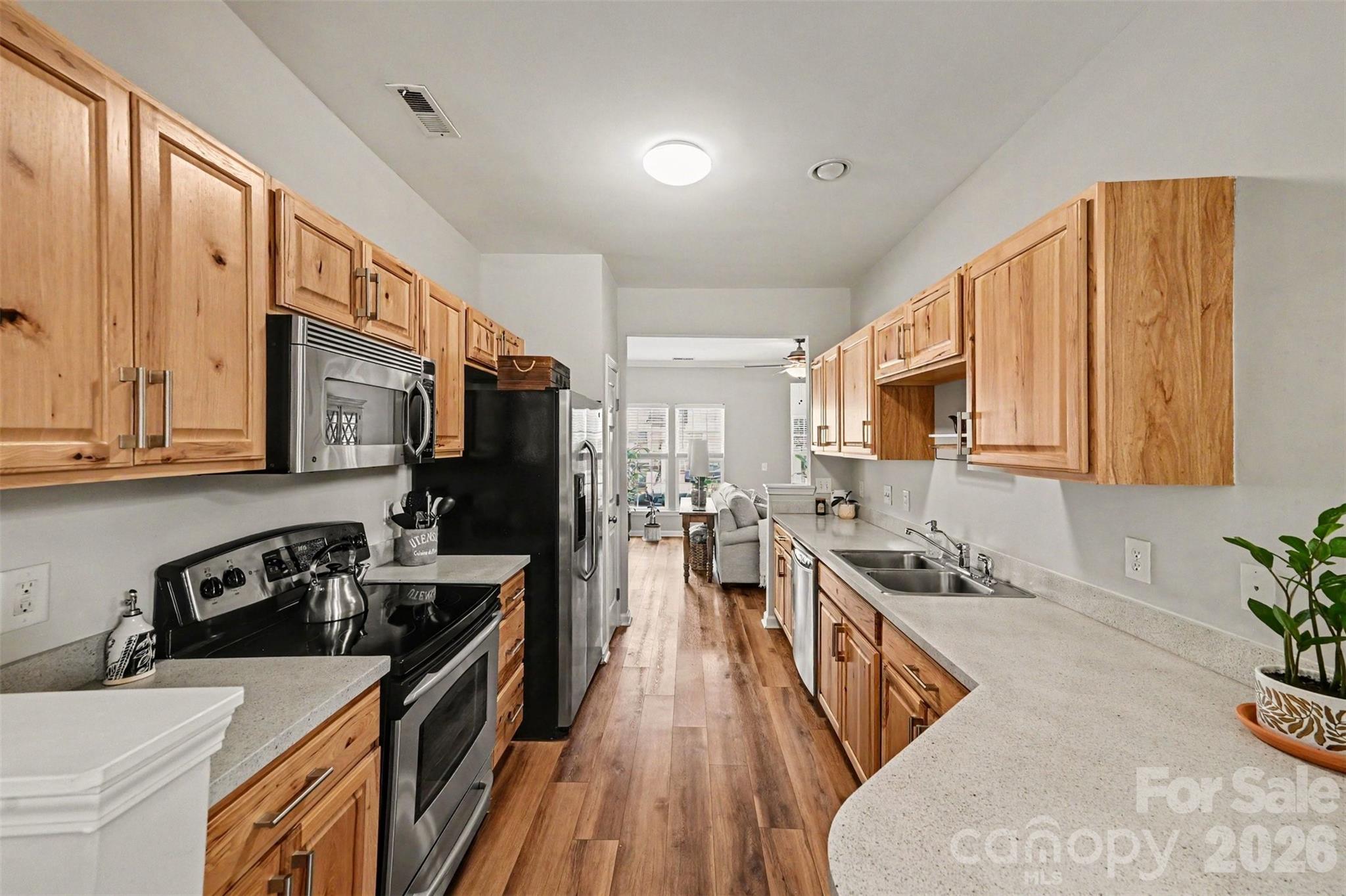 929 Coolsprings Lane Property Photo 6