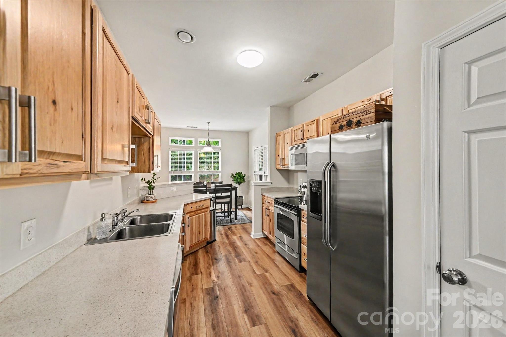 929 Coolsprings Lane Property Photo 7