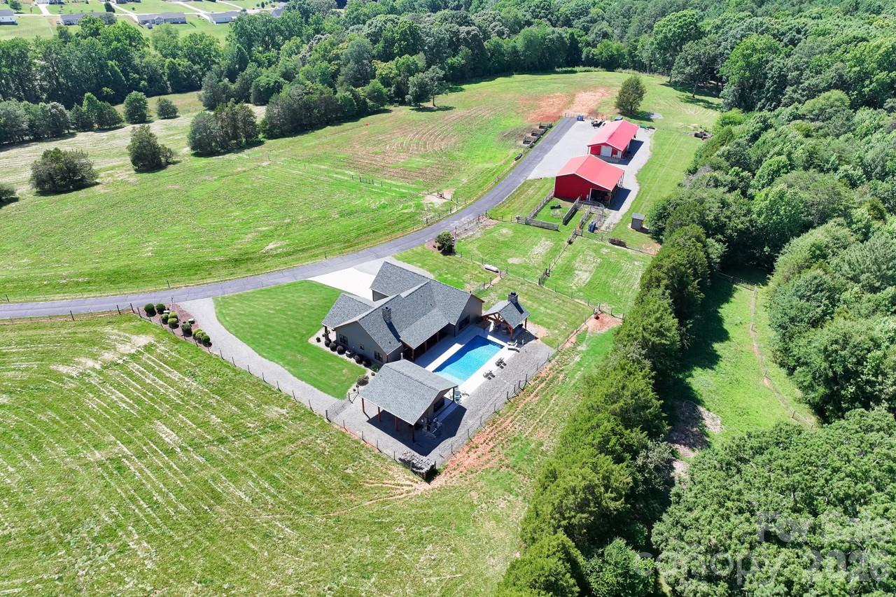 178 Key Farmstead Lane Property Photo 6