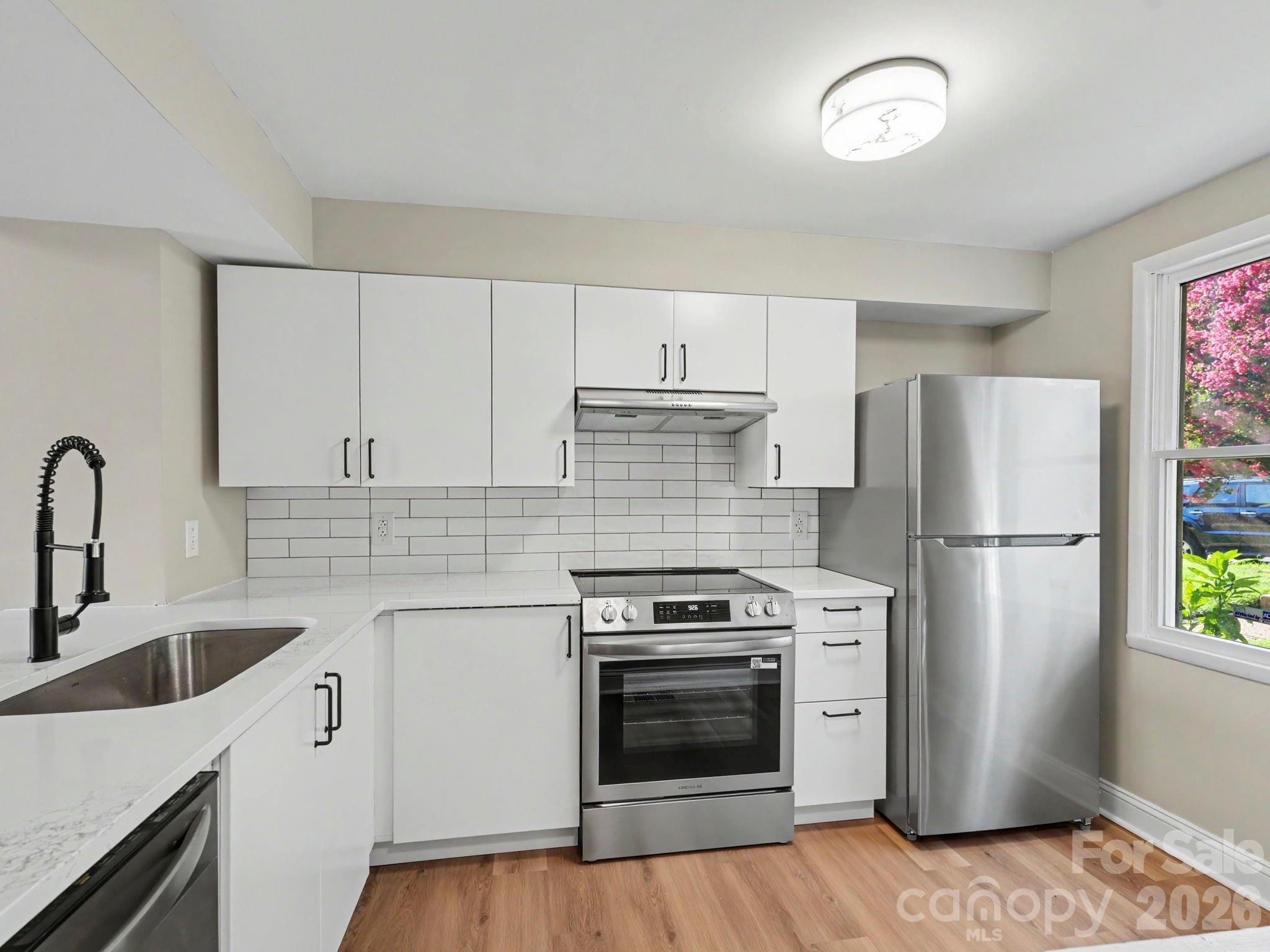 7321 Pebblestone Drive B Property Photo 6