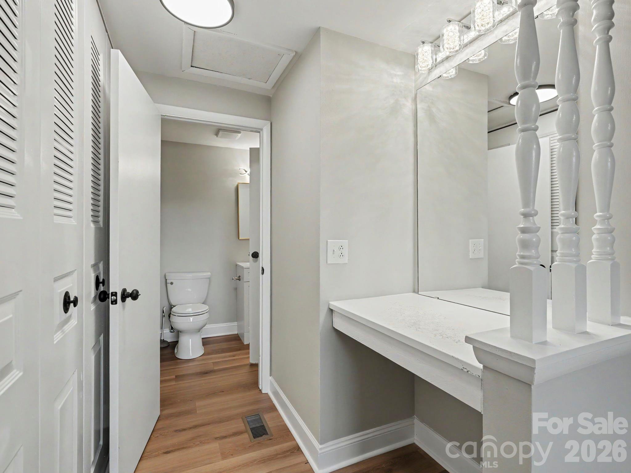 7321 Pebblestone Drive B Property Photo 19