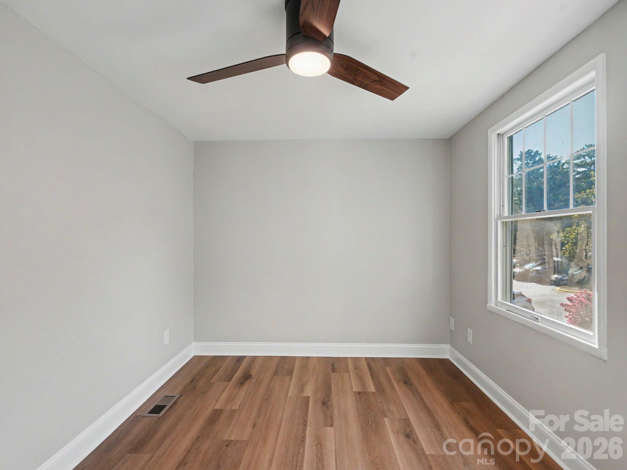 7321 Pebblestone Drive B Property Photo 25