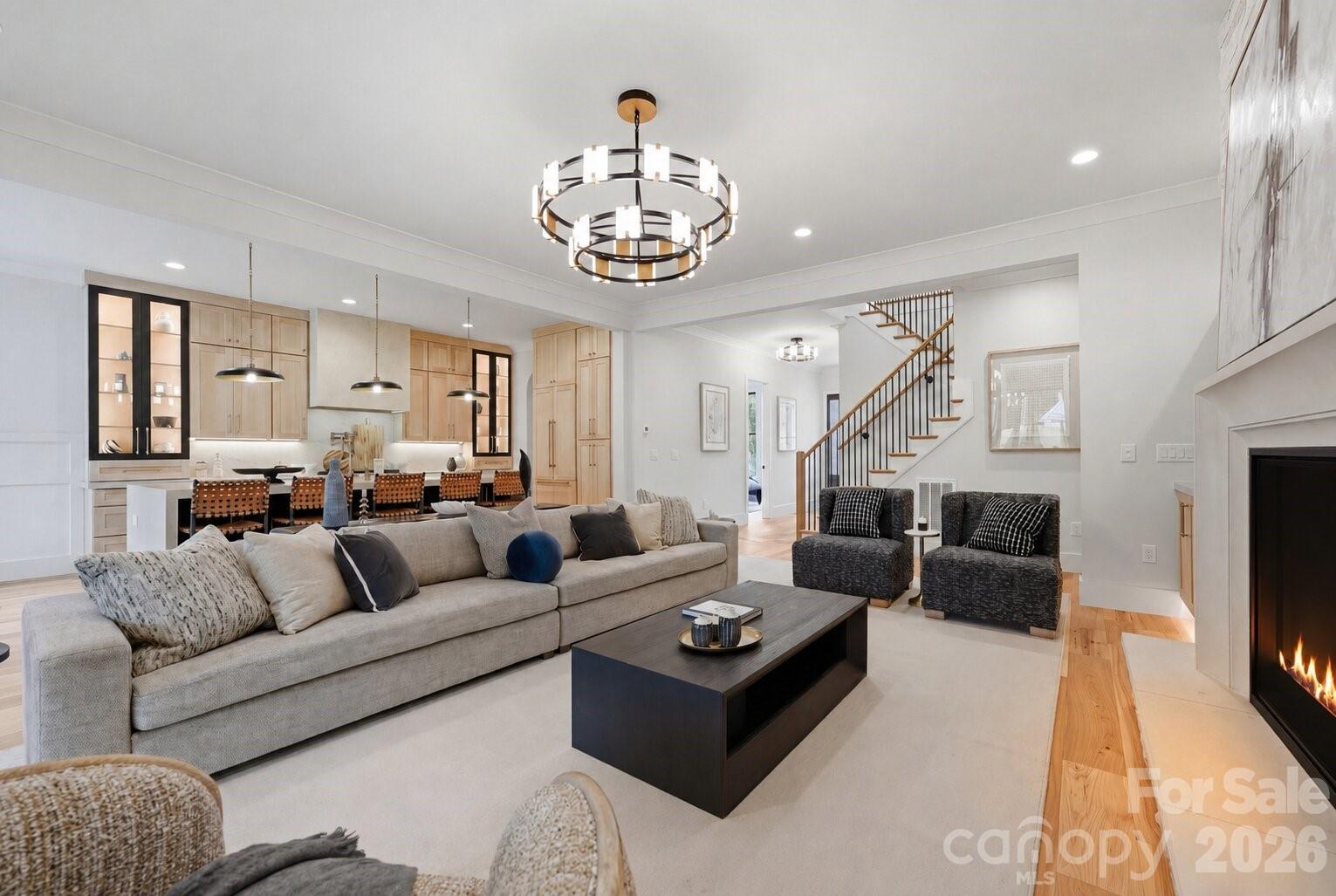 1412 Lyon Court Property Photo 10