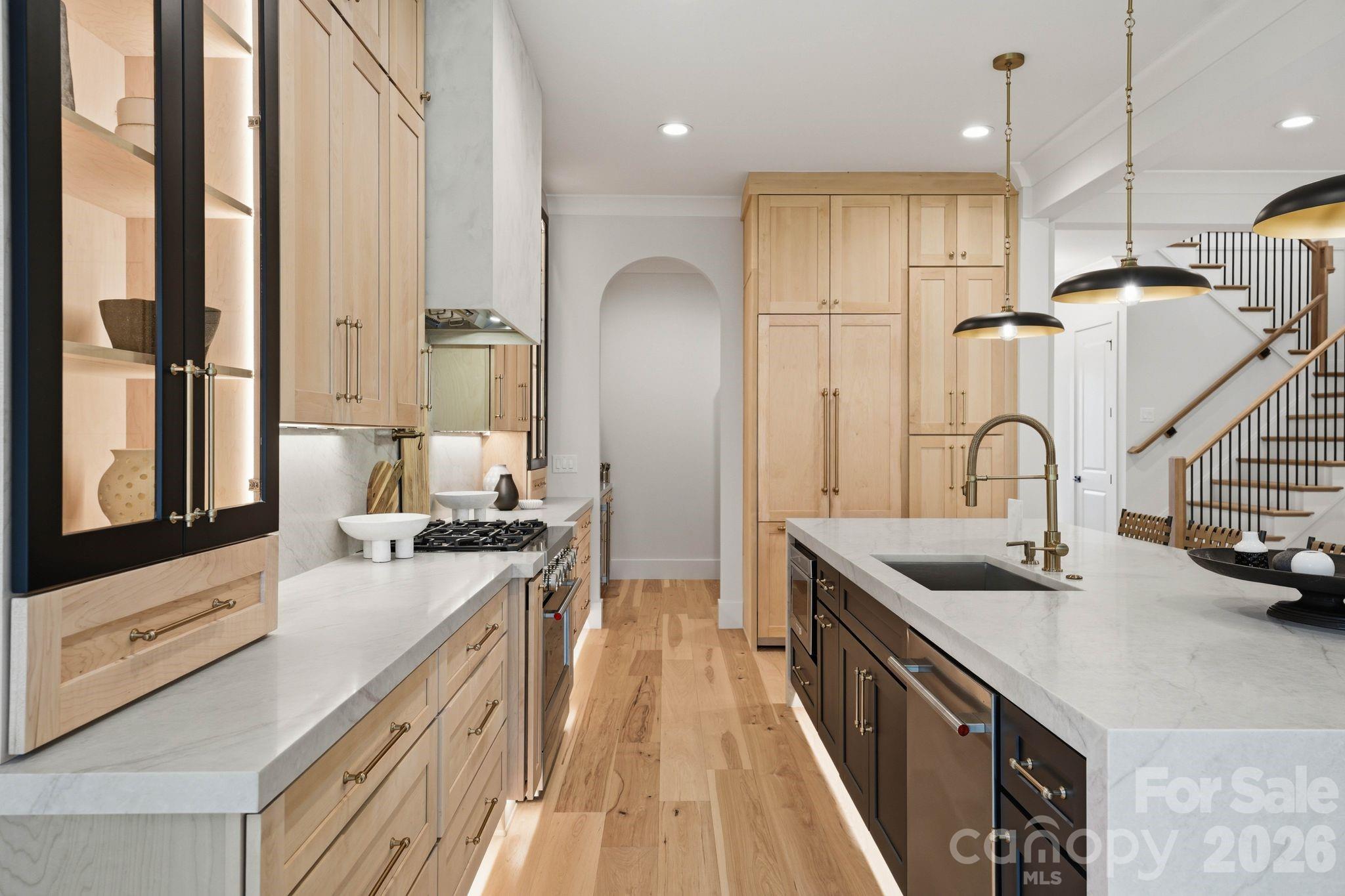 1412 Lyon Court Property Photo 17