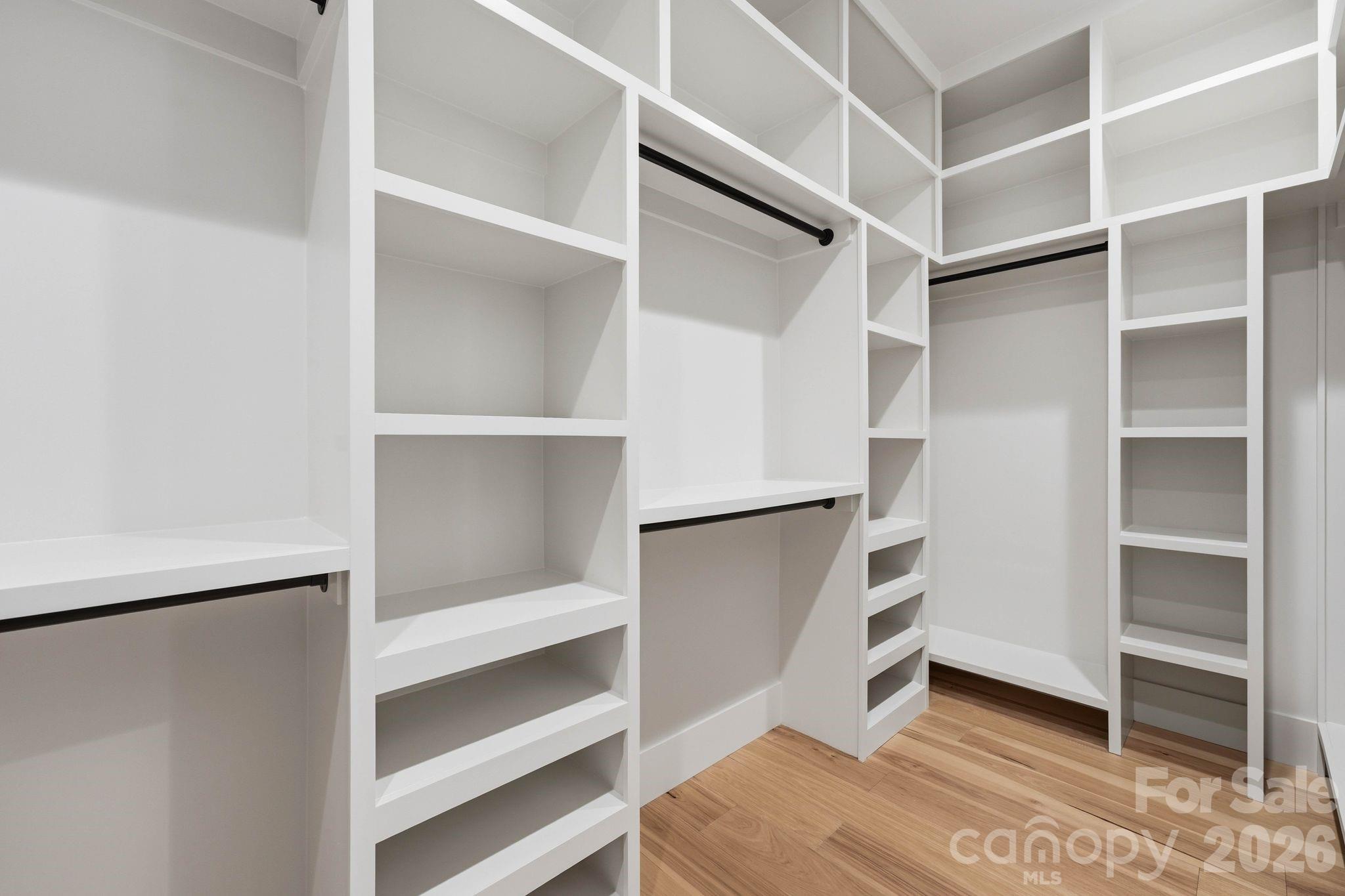 1412 Lyon Court Property Photo 31