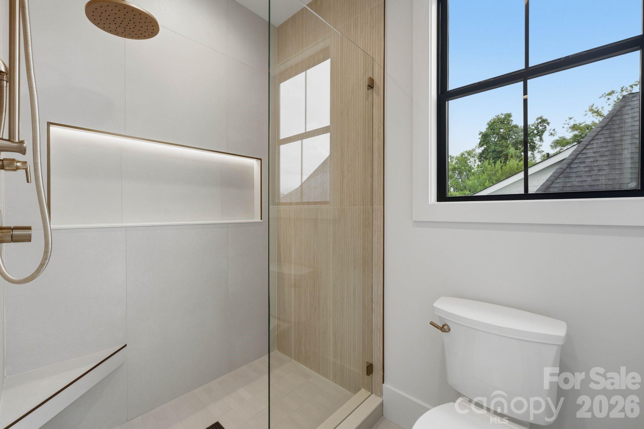 1412 Lyon Court Property Photo 39