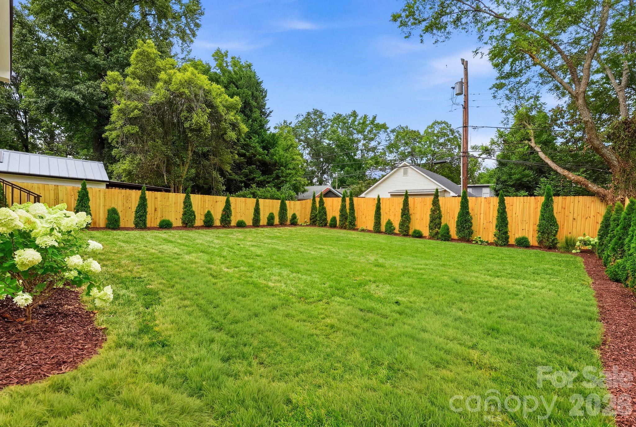 1412 Lyon Court Property Photo 45