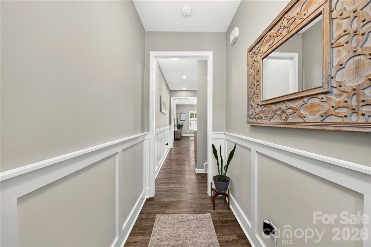 7585 Hartsfield Drive Property Photo 4