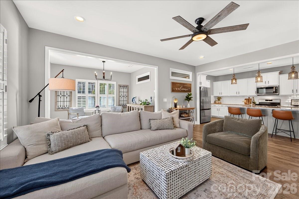 7585 Hartsfield Drive Property Photo 14