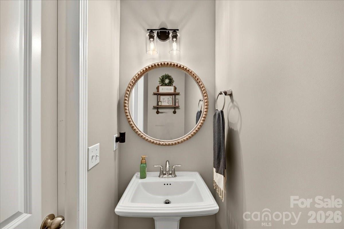 7585 Hartsfield Drive Property Photo 18