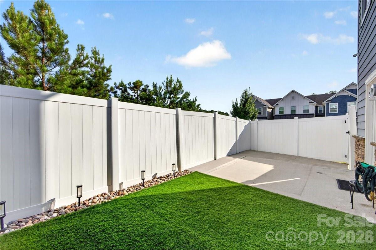 7585 Hartsfield Drive Property Photo 39