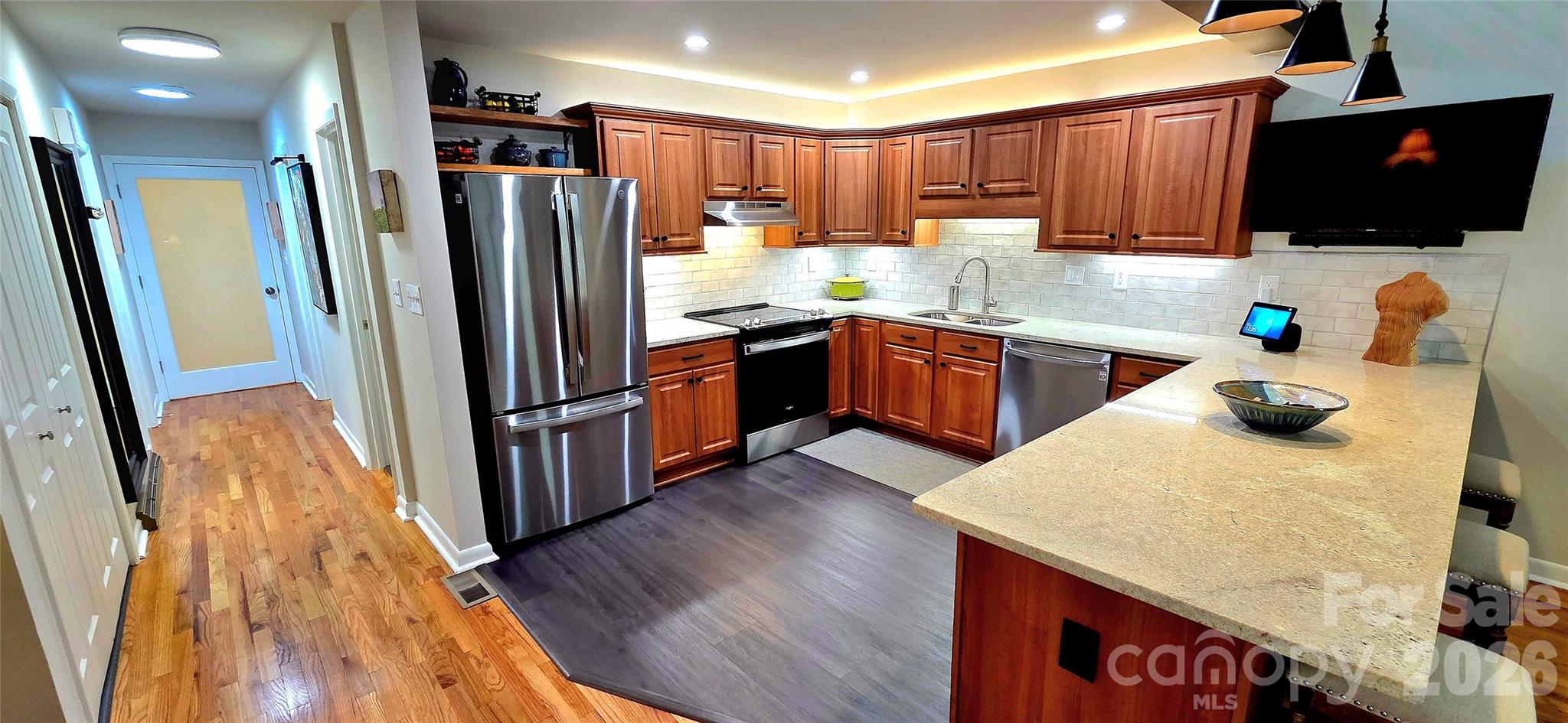 308 Woodfield Drive Property Photo 7