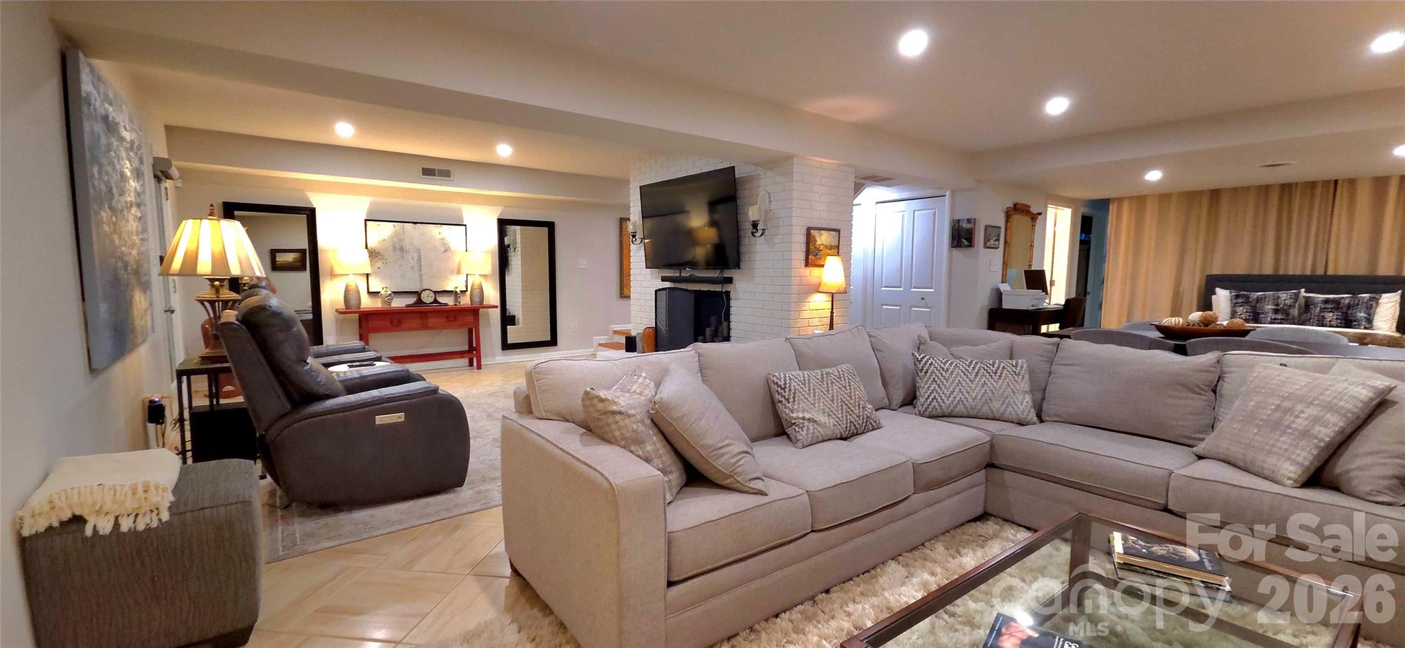 308 Woodfield Drive Property Photo 34