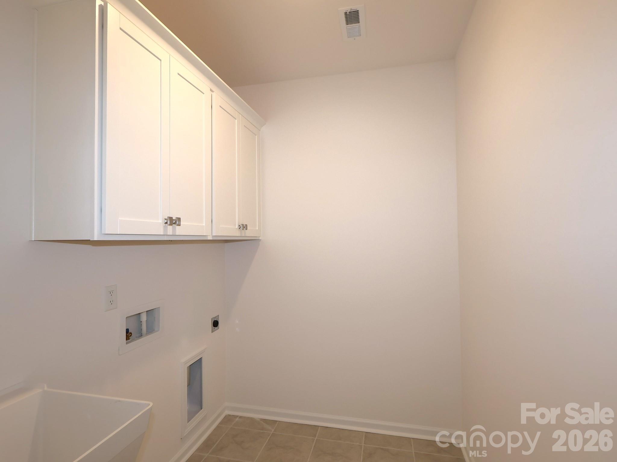 7124 Helmans Drive Property Photo 12