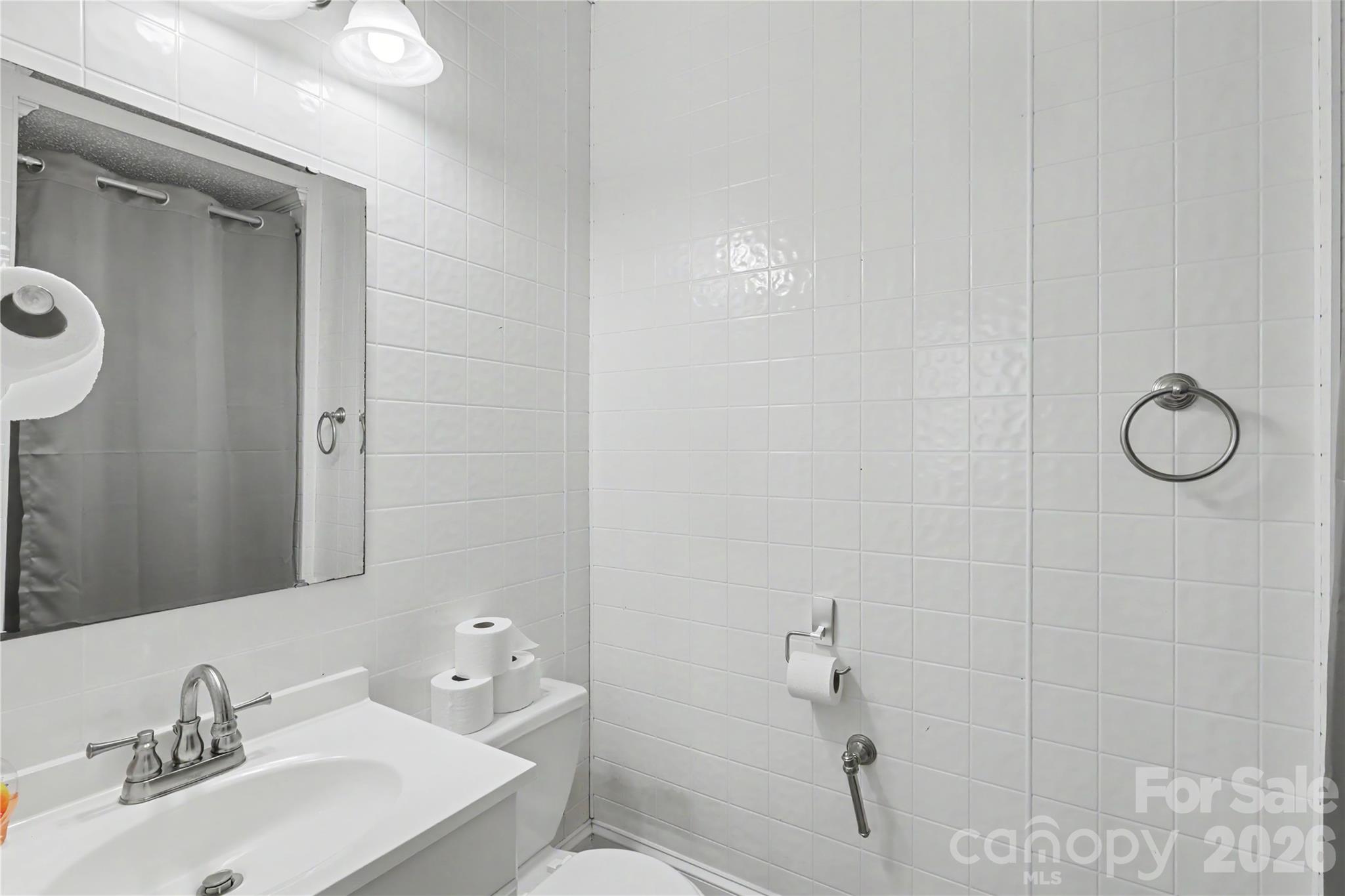320 E Main Street Property Photo 41