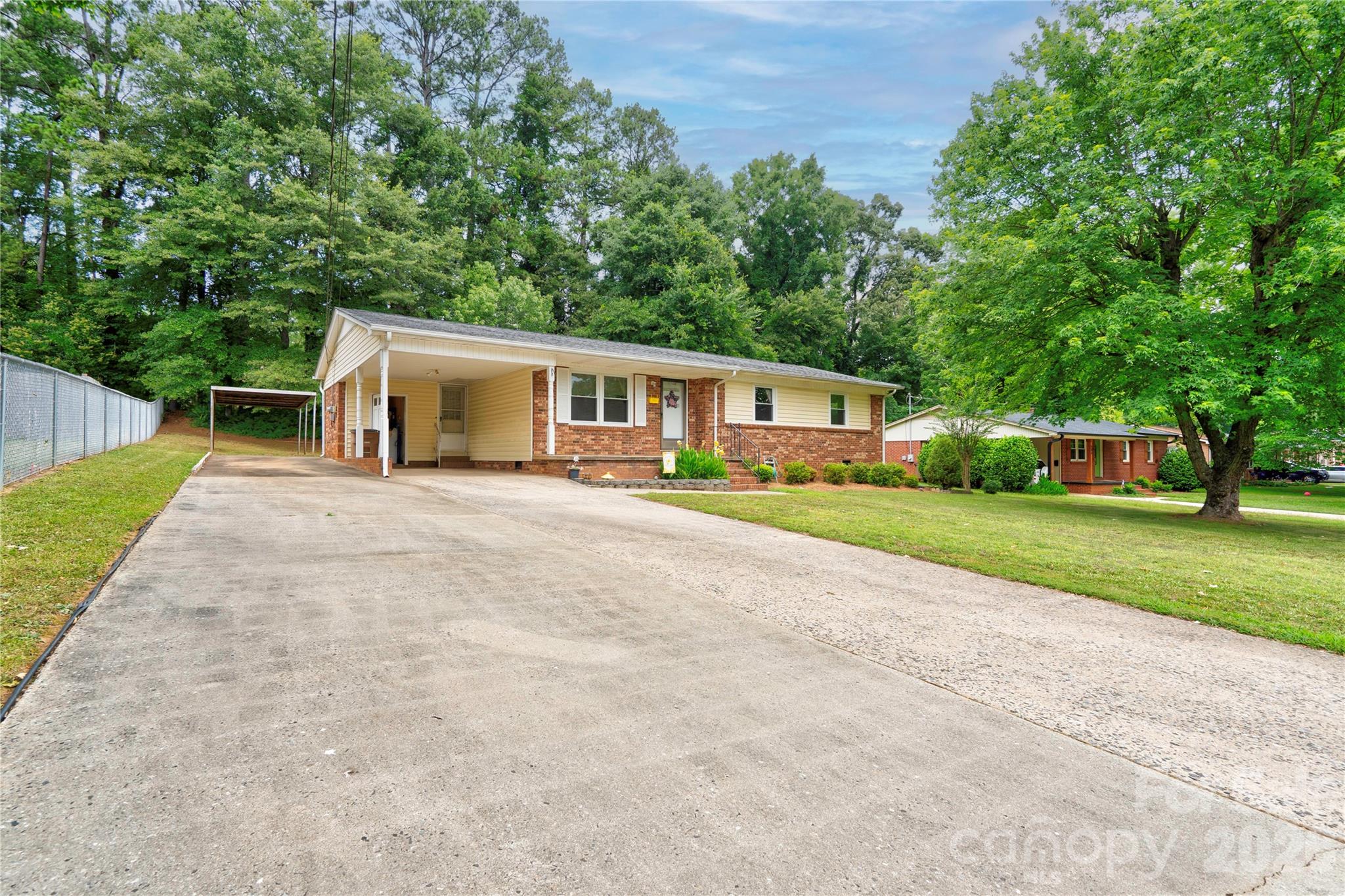 508 Leander Street Property Photo 3