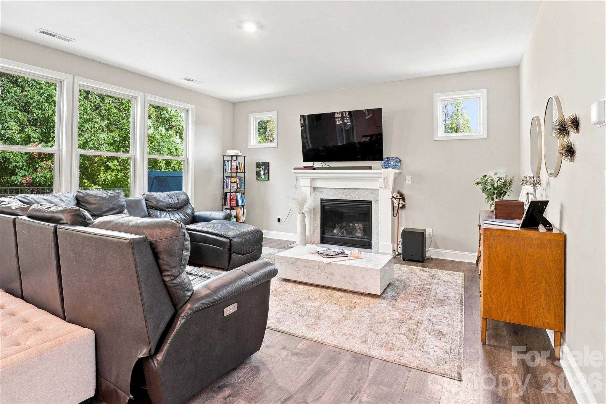 2705 Suffolk Place Property Photo 11