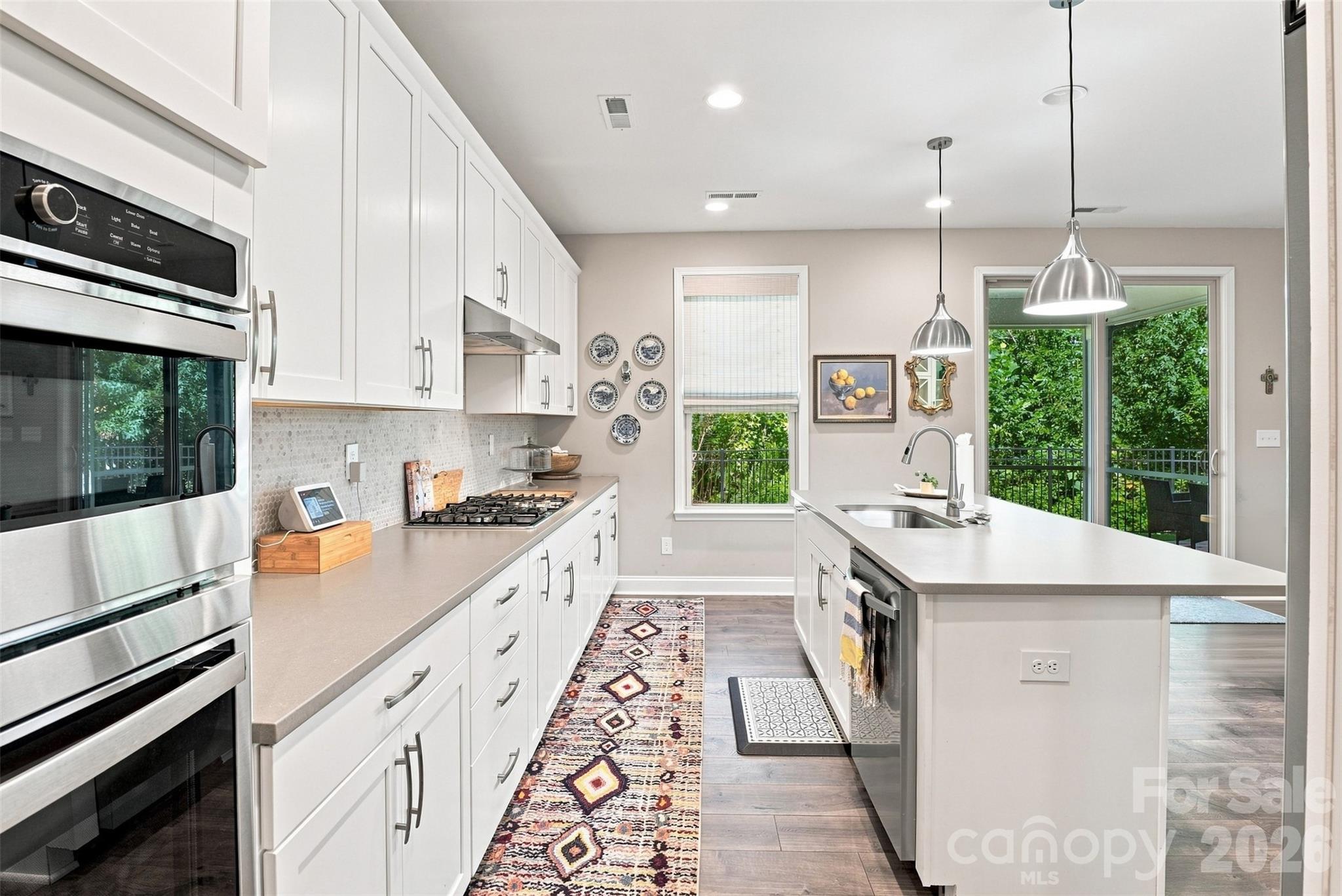 2705 Suffolk Place Property Photo 17