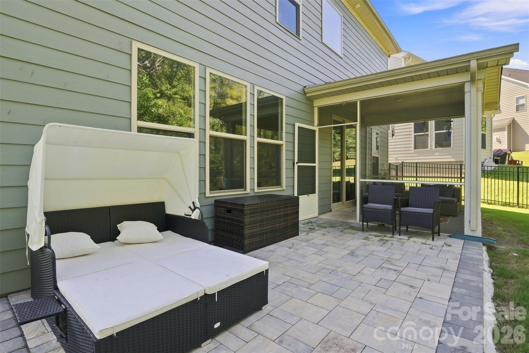 2705 Suffolk Place Property Photo 37