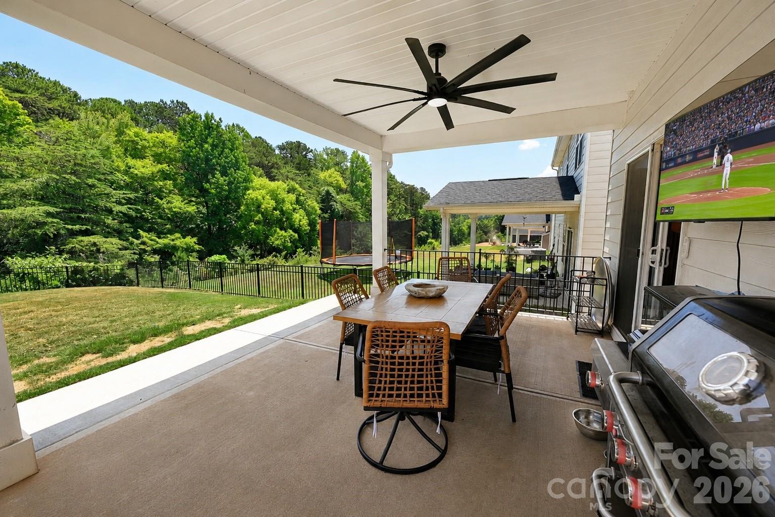 208 Tetcott Street Property Photo 3