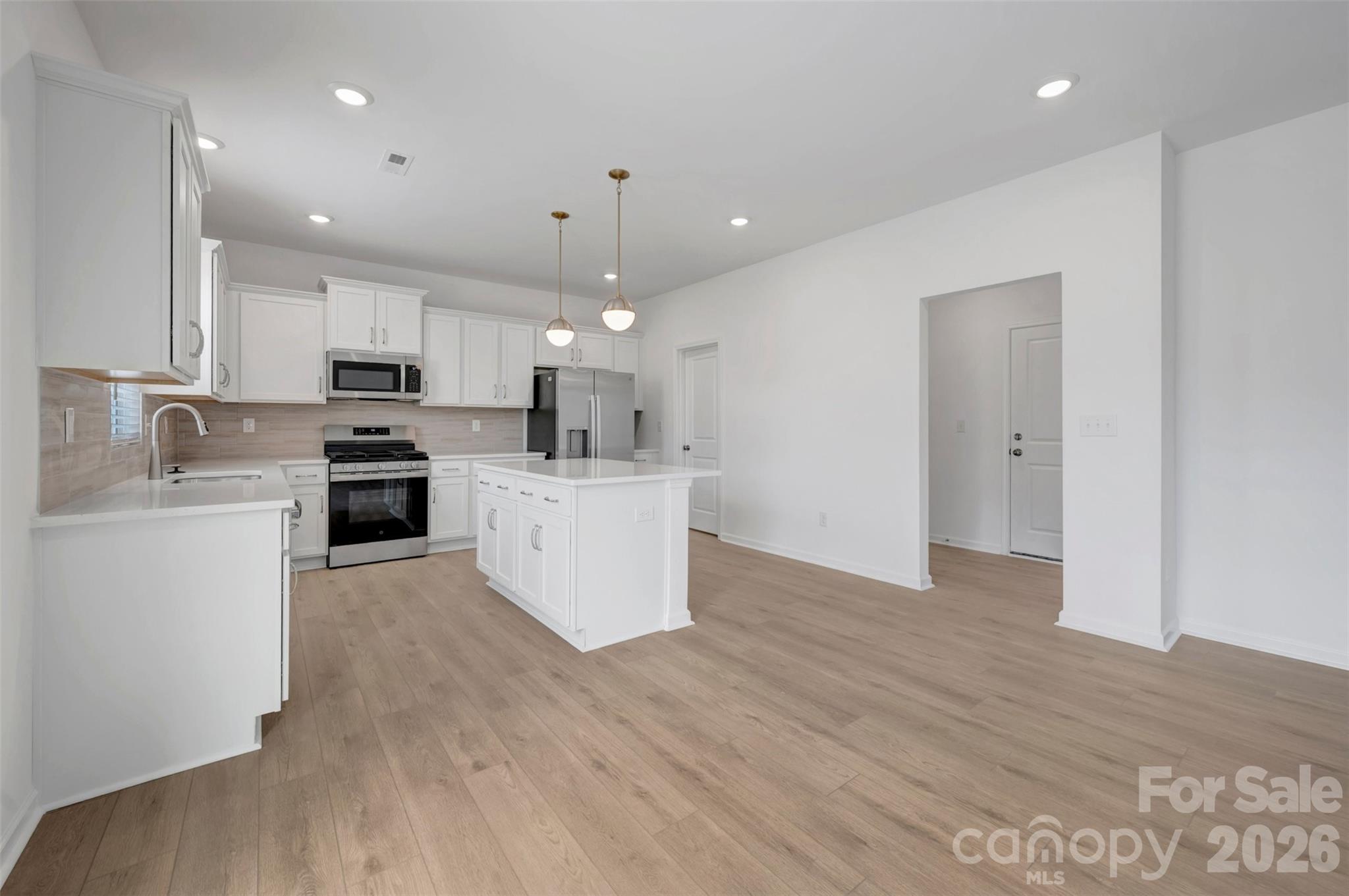 629 Willoughby Park Drive Property Photo 8