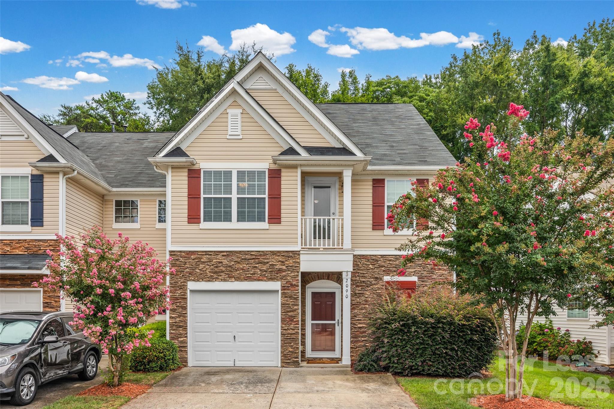 2090 Shady Pond Drive Property Photo 1