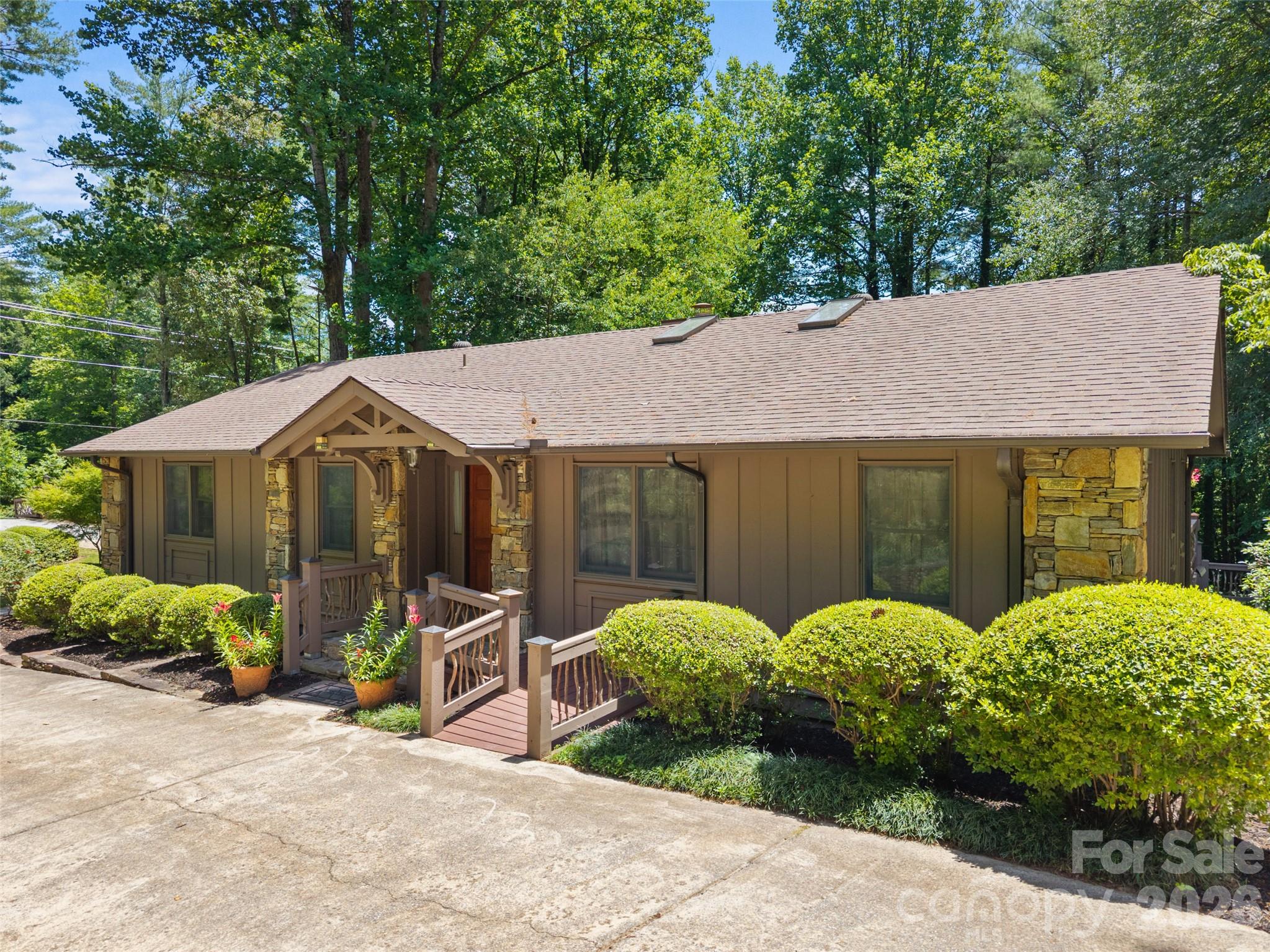 3 Westbridge Drive Property Photo 1