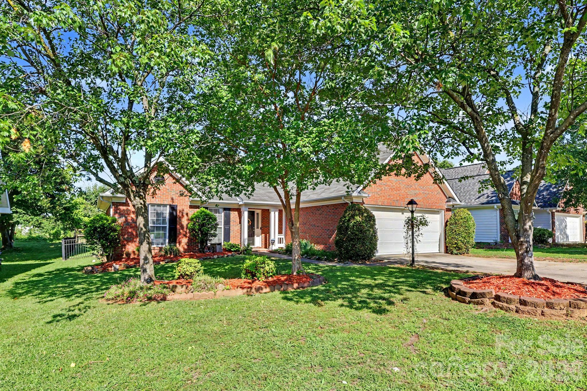 3311 Brookstone Trail Property Photo 2
