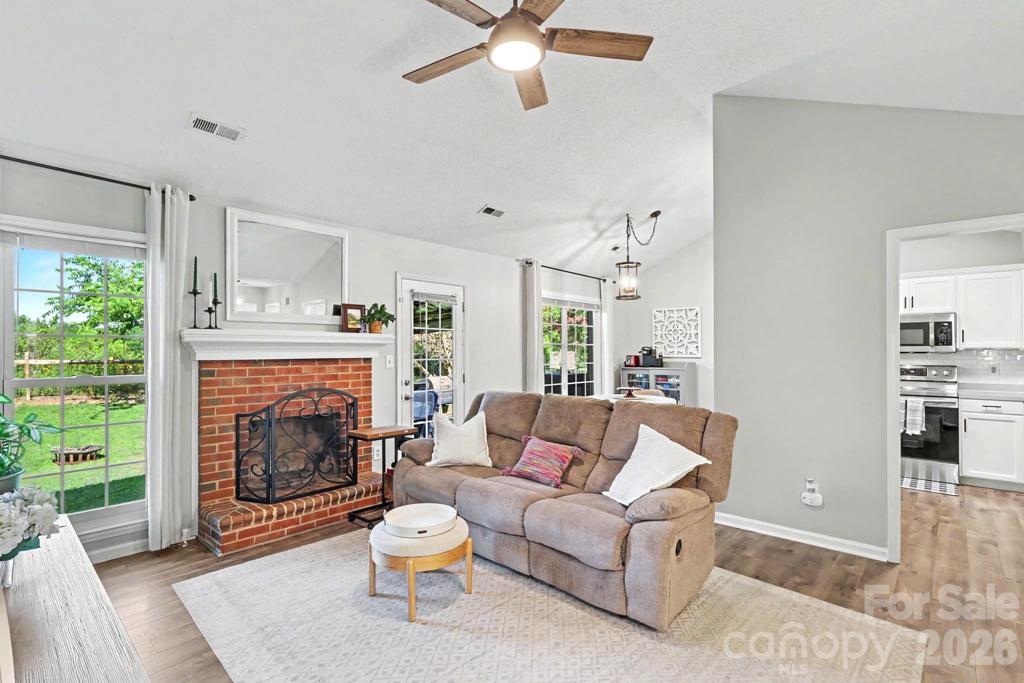 3311 Brookstone Trail Property Photo 6