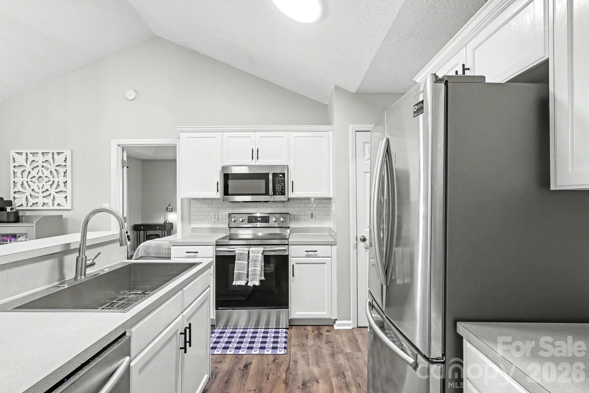 3311 Brookstone Trail Property Photo 12
