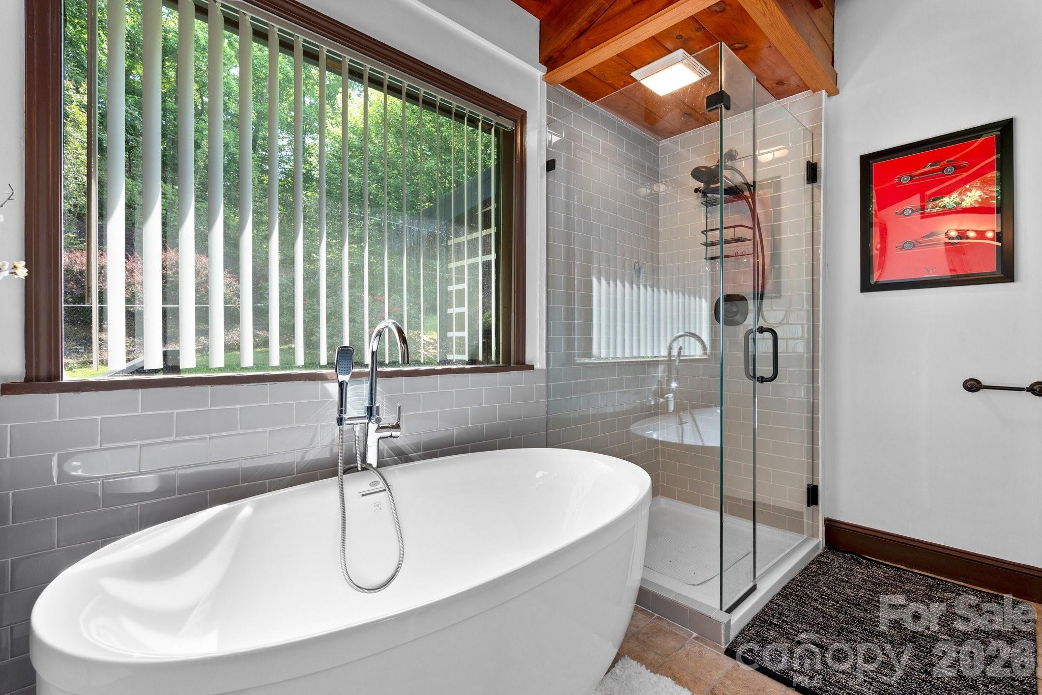 61 Honeycutt Lane 2 Property Photo 4