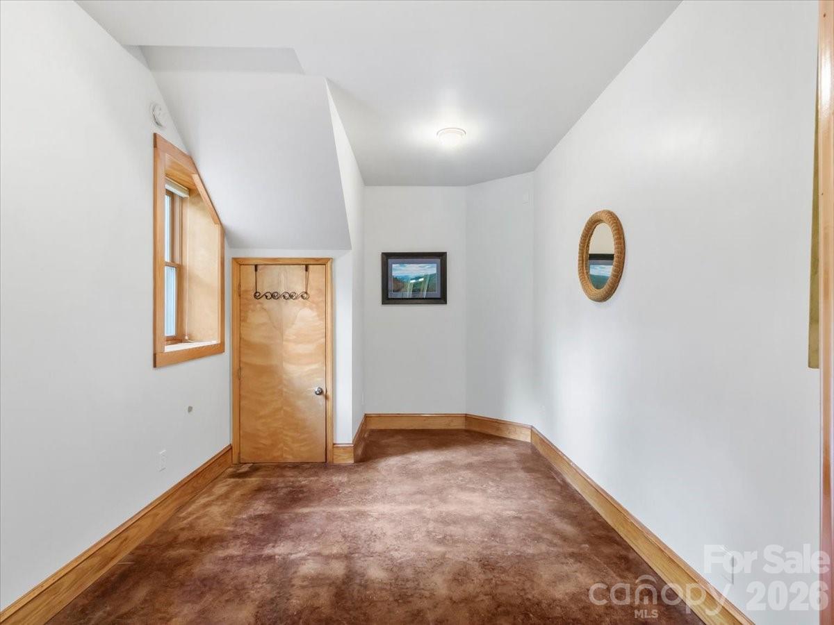 96 Woodrow Avenue Property Photo 18