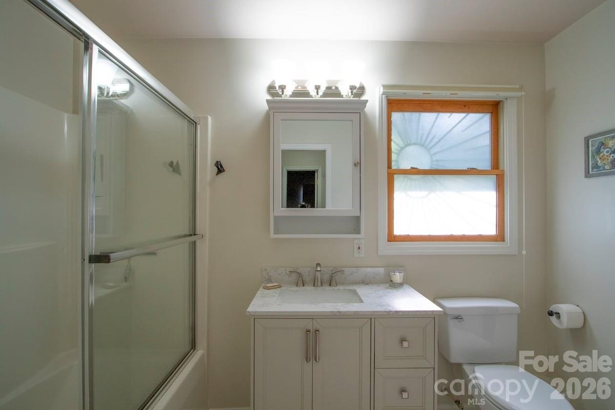 96 Woodrow Avenue Property Photo 31