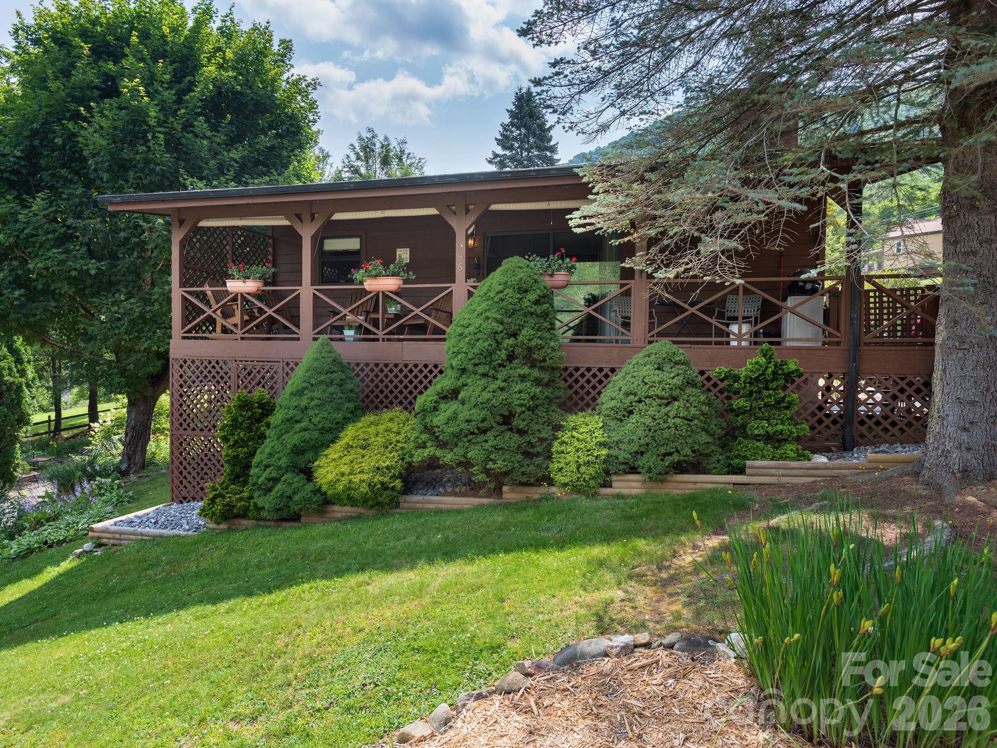 85 Hillcrest Road Property Photo 3