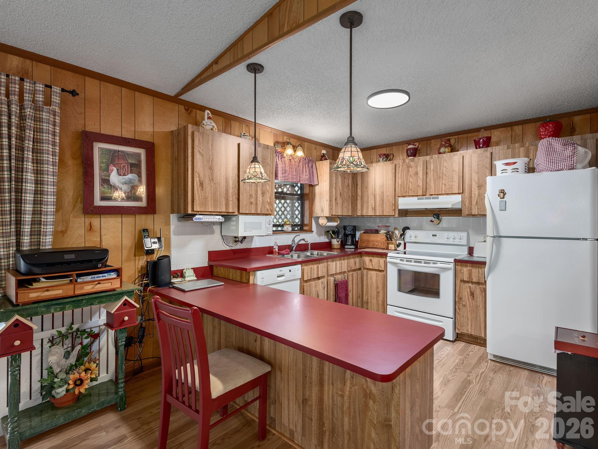 85 Hillcrest Road Property Photo 10