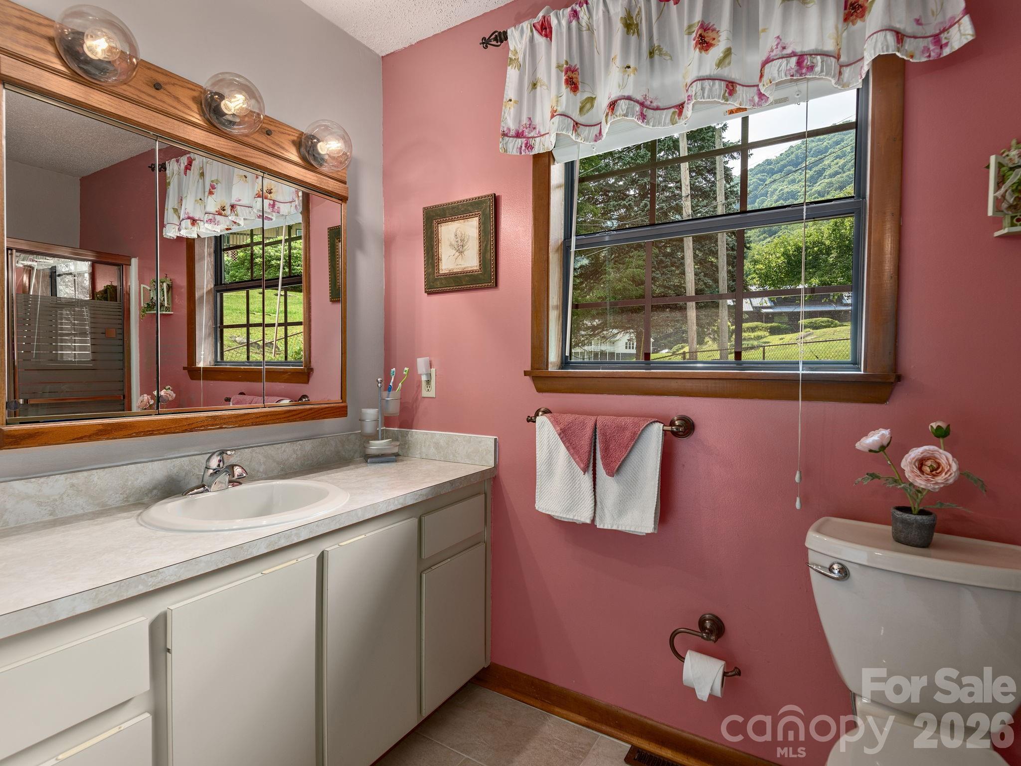 85 Hillcrest Road Property Photo 16