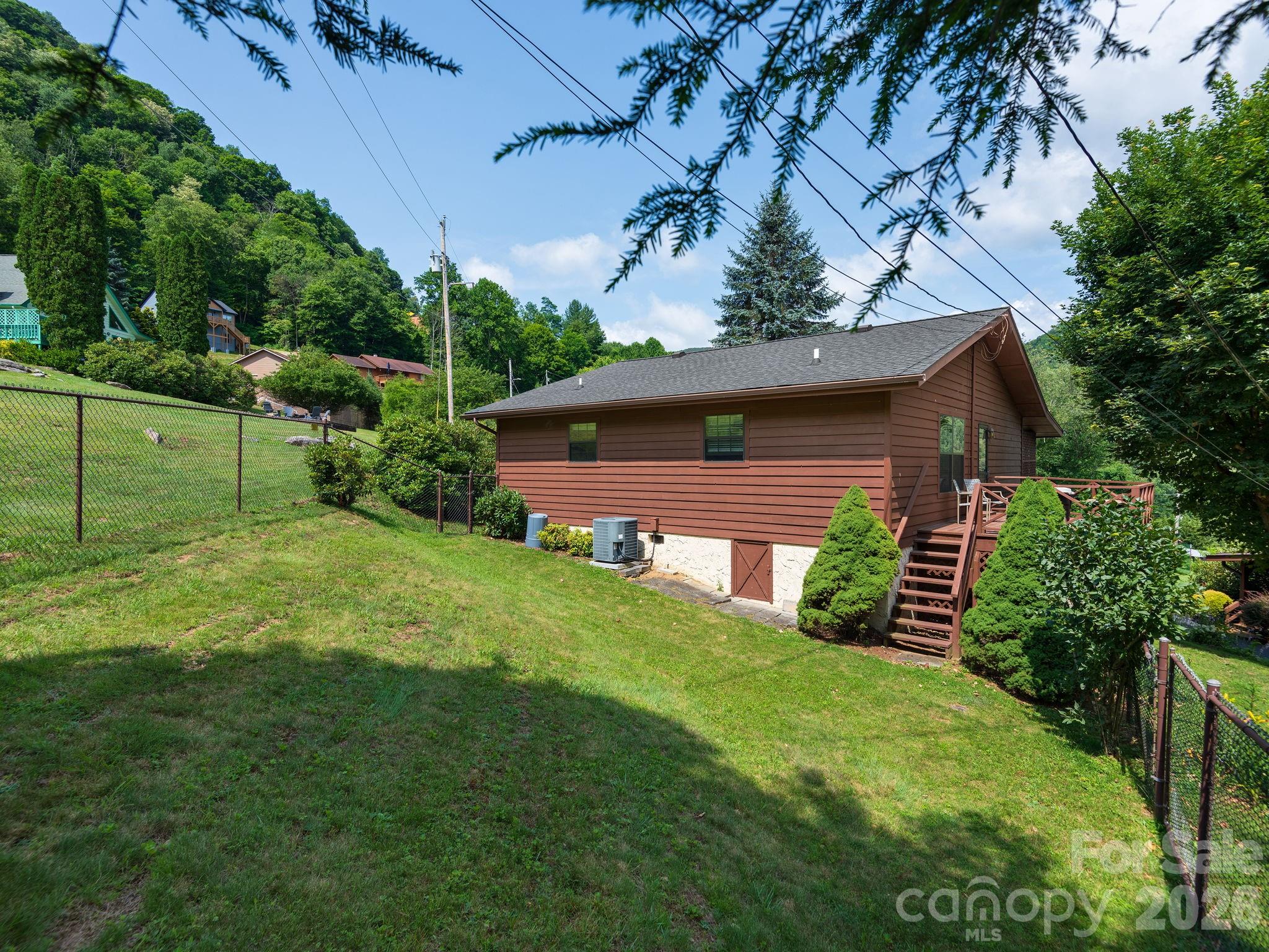 85 Hillcrest Road Property Photo 24