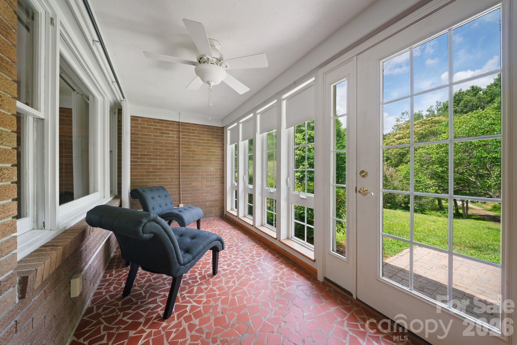 528 Baccus Siding Road Property Photo 9