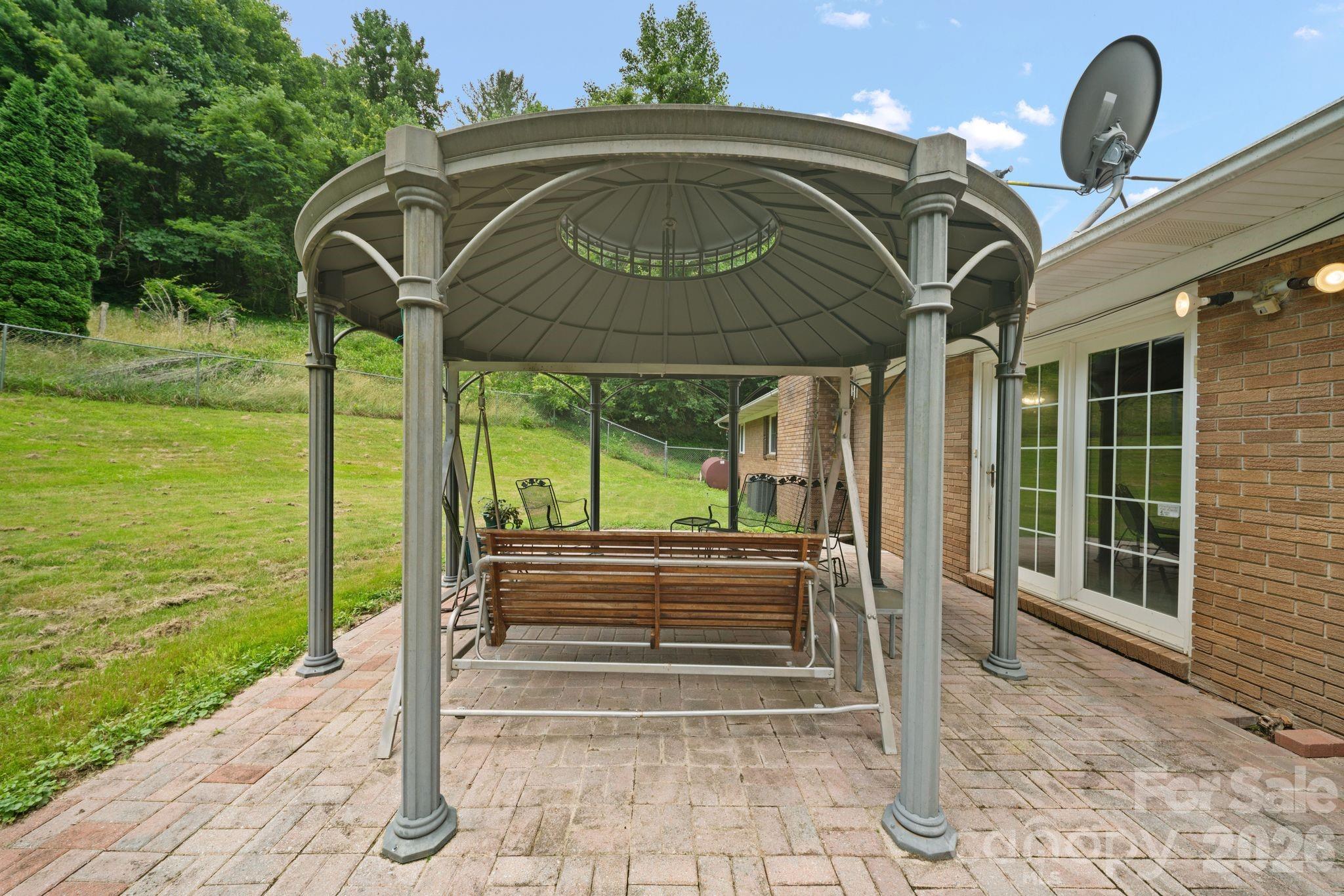 528 Baccus Siding Road Property Photo 16