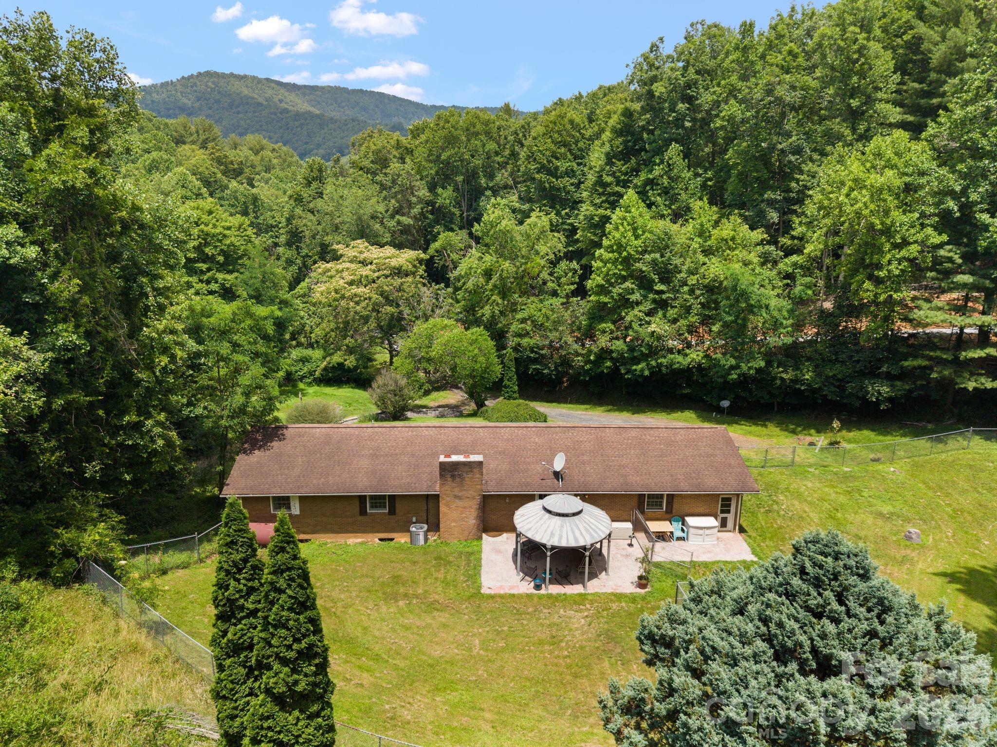 528 Baccus Siding Road Property Photo 24