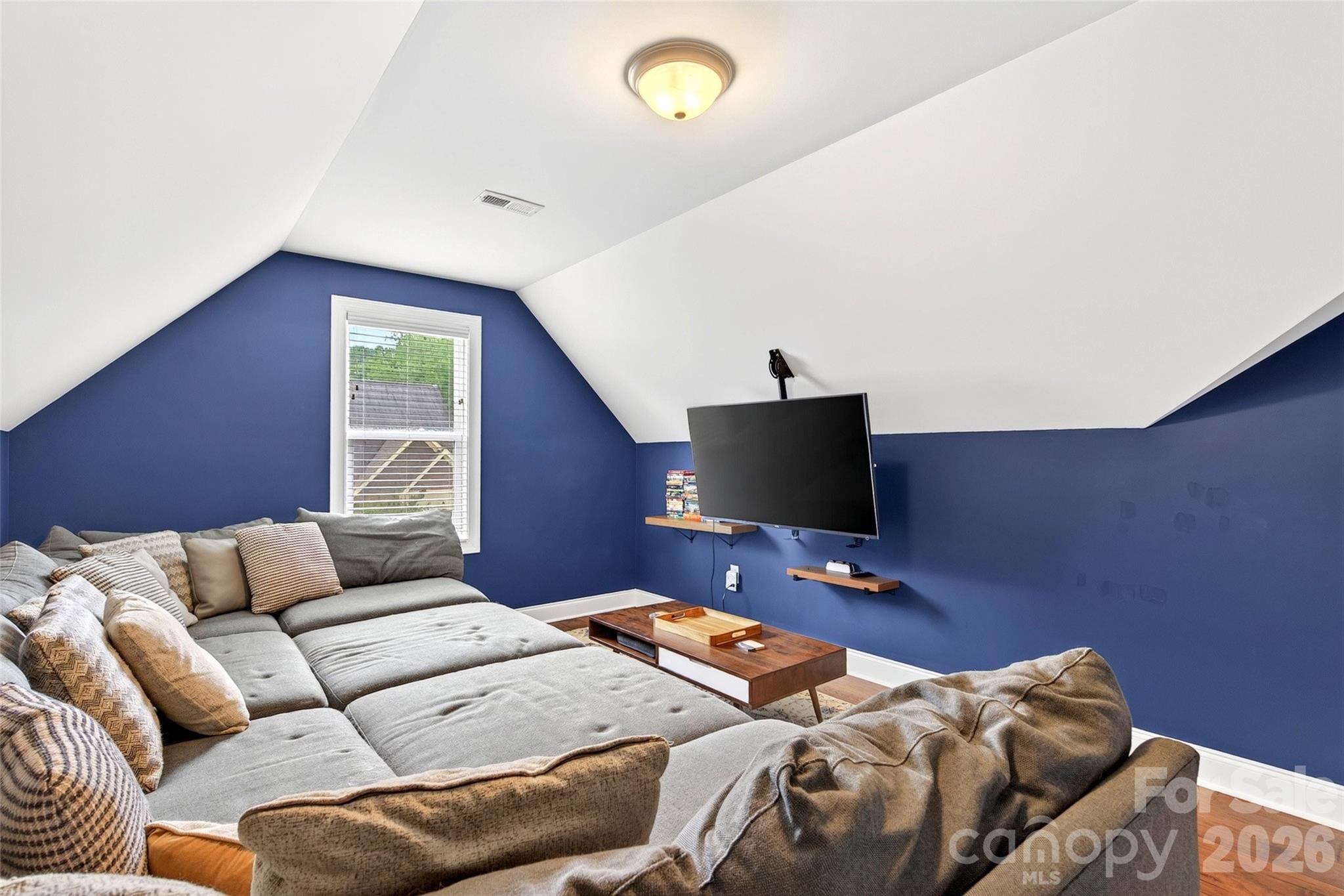 22 Tudor Way Property Photo 38