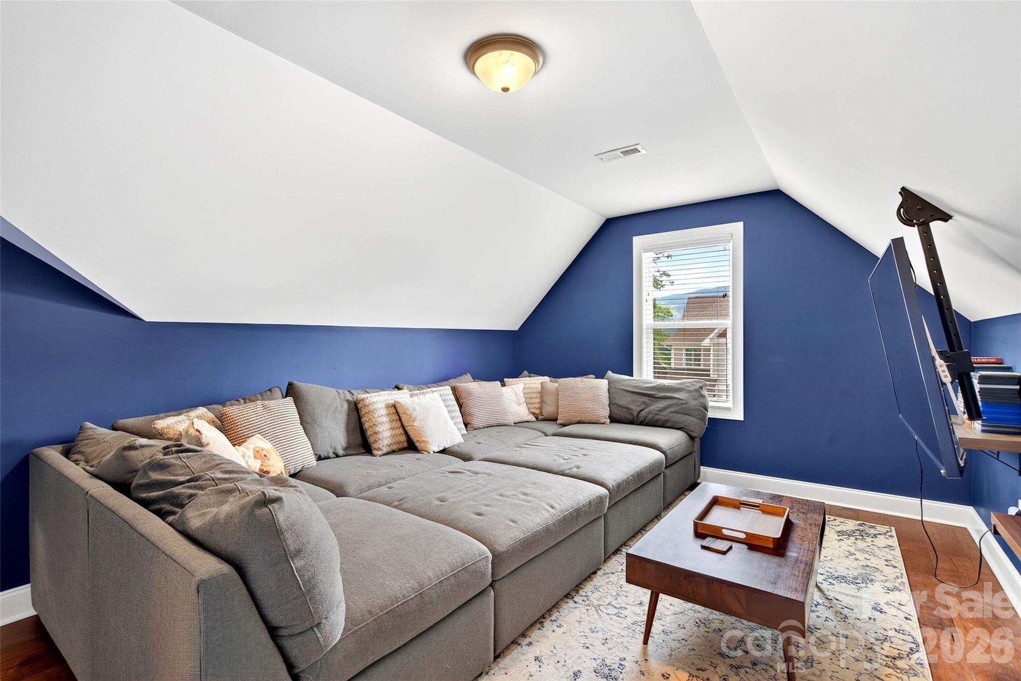 22 Tudor Way Property Photo 39