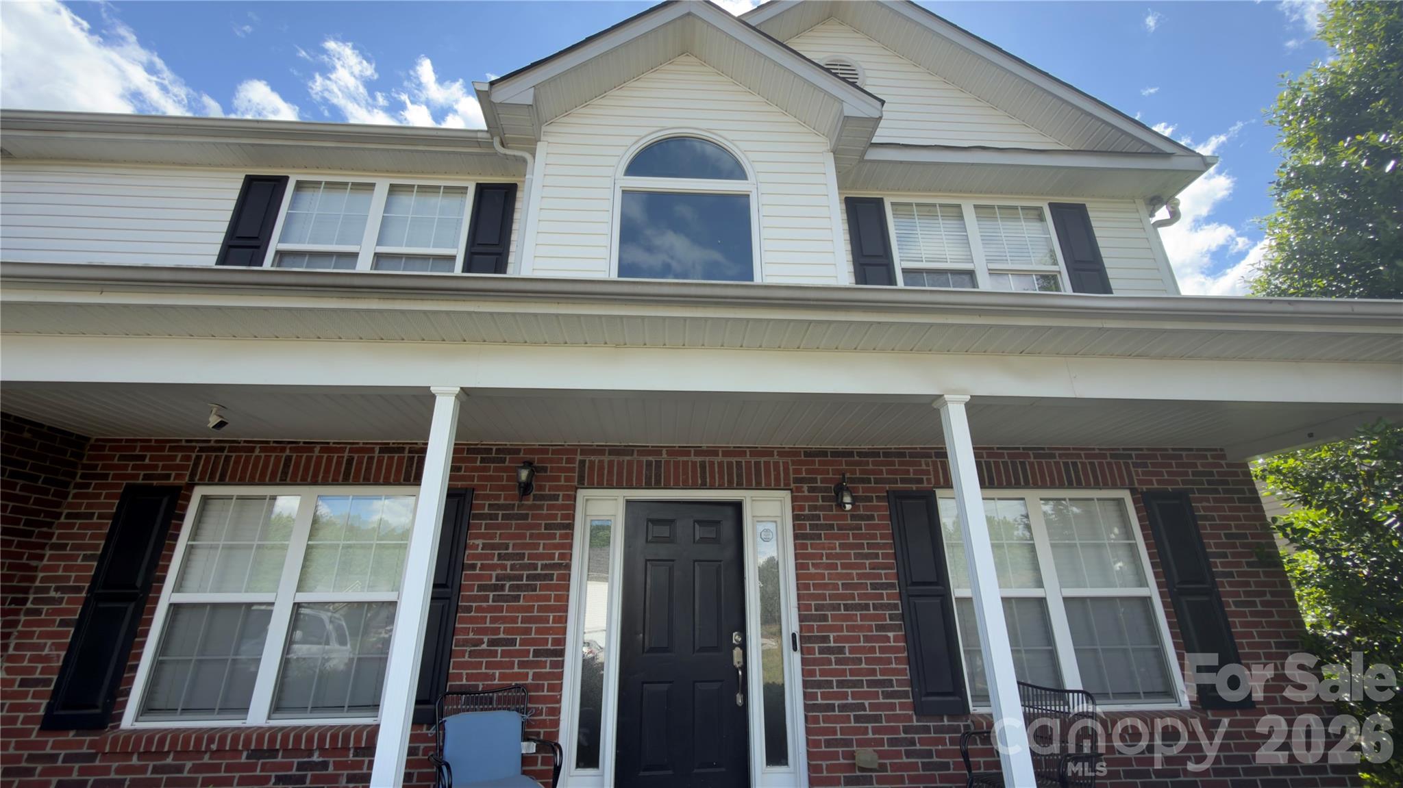 5227 Eagle Creek Drive Property Photo 1